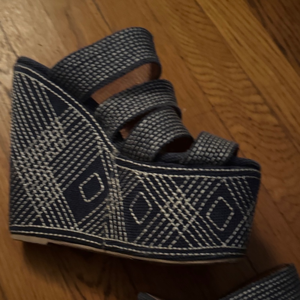 Jeffrey Campbell Navy and White Platform Sandals - Picture 4 of 7